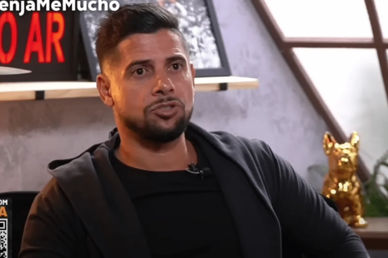 Cicinho elege grande decepção do futebol brasileiro em 2023