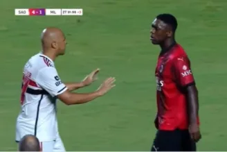 São Paulo x Milan teve momento tenso no fim entre Josué e Seedorf