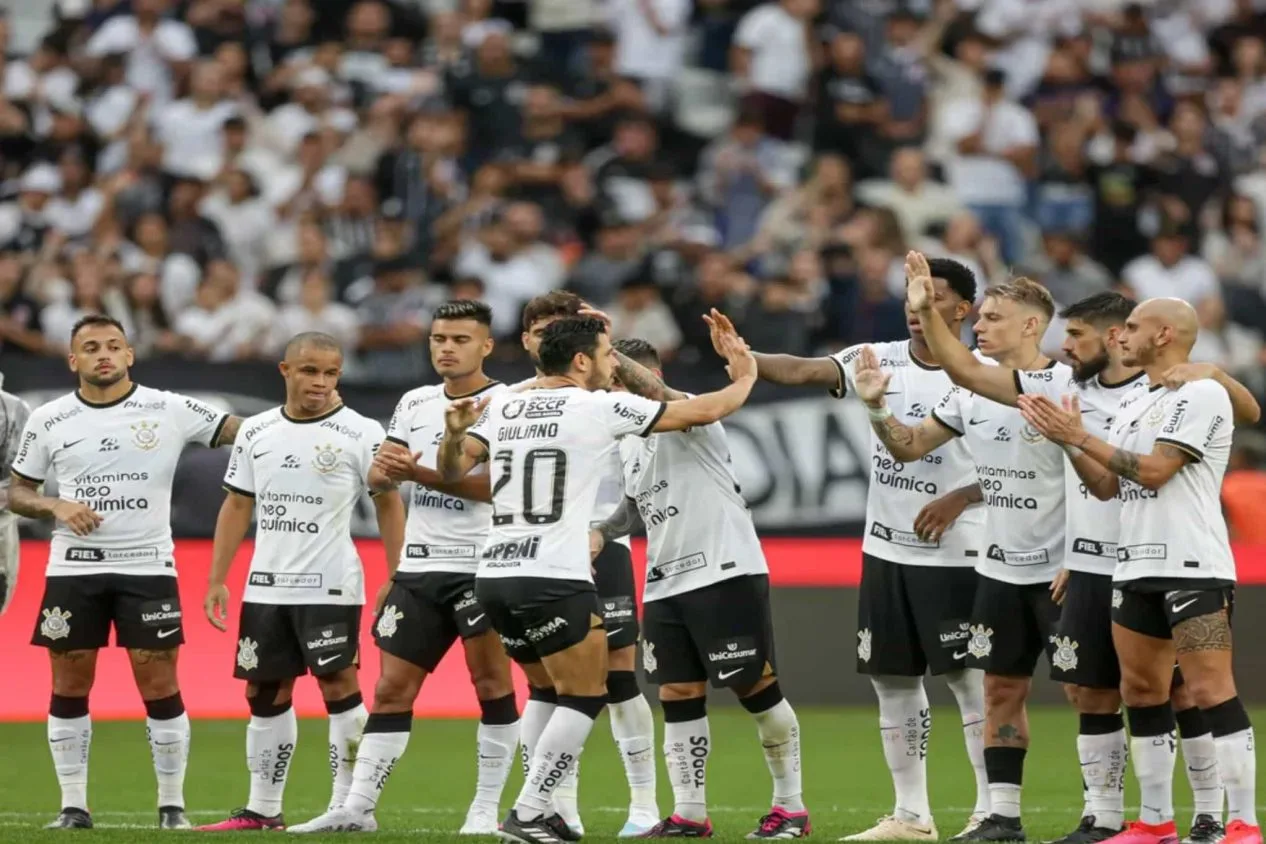 Corinthians: “gringos” abrem o olho com postura no mercado da bola; entenda