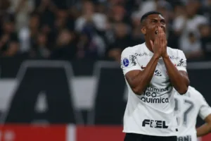 Corinthians negocia Felipe Augusto com clube belga