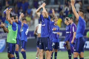 Cruzeiro hoje tenta vaga na Copa Sul-Americana; veja cenário