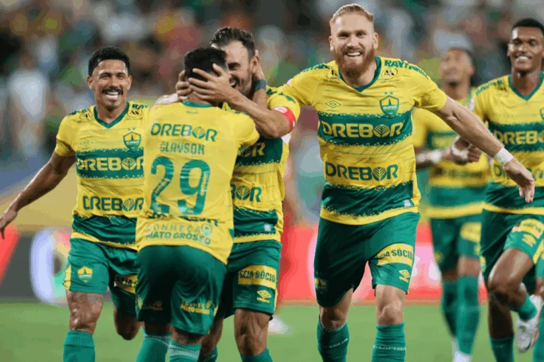 Cuiabá atropela Athletico-PR em despedida do Brasileirão