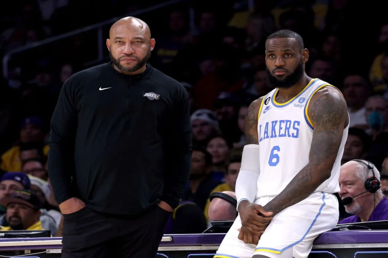 NBA: técnico dos Lakers nega choro de LeBron James em treta com rival na quadra