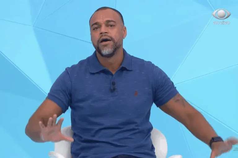 Denílson aponta time que pode dominar futebol brasileiro em 2024: “Não tenho dúvida”