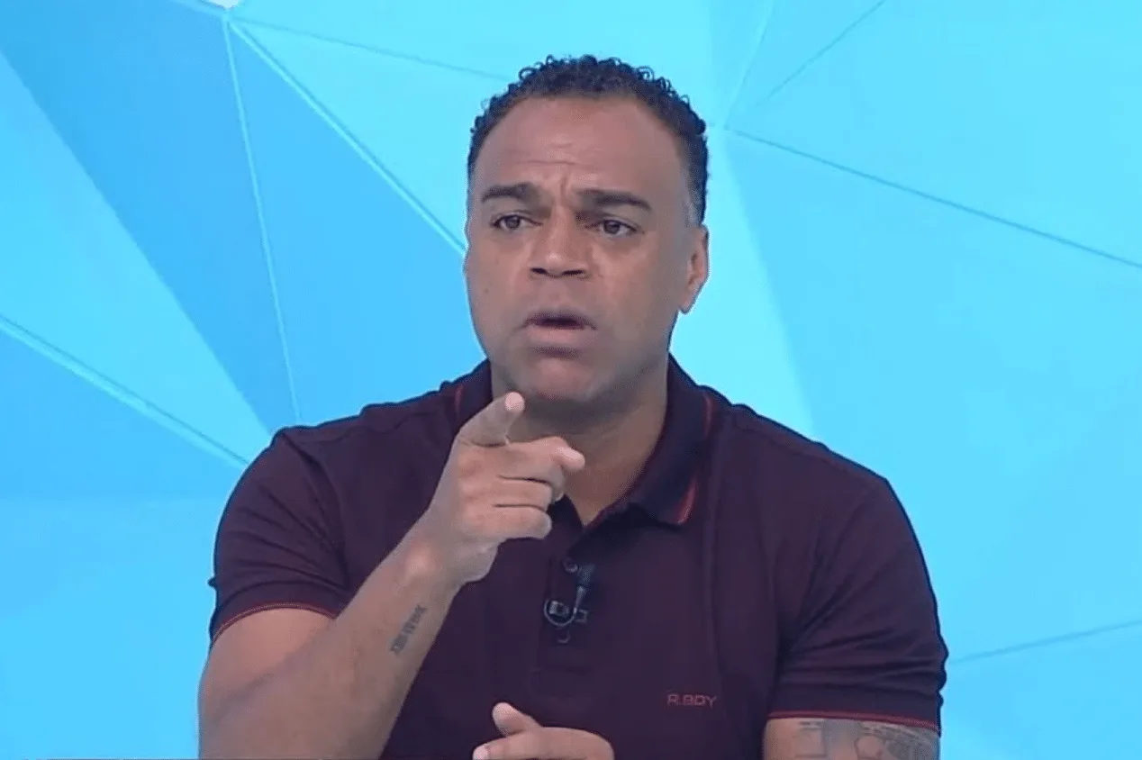 Denílson prevê temporada 2024 complicada para time: “Terrível”