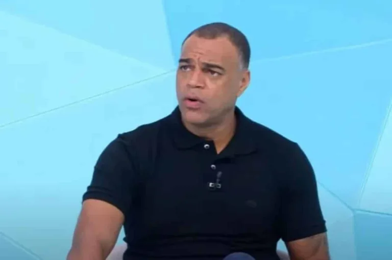 Denílson projeta saída inesperada no Flamengo após contratação de De La Cruz