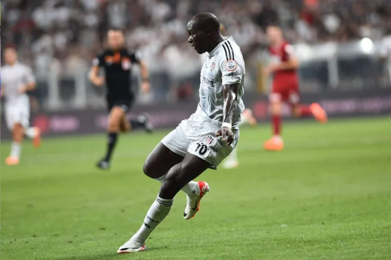 Grêmio surpreende e faz oferta por astro camaronês para vaga de Suárez