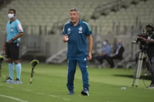 Clube do Brasileirão Série A tem interesse no técnico Domènec Torrent, ex-Flamengo
