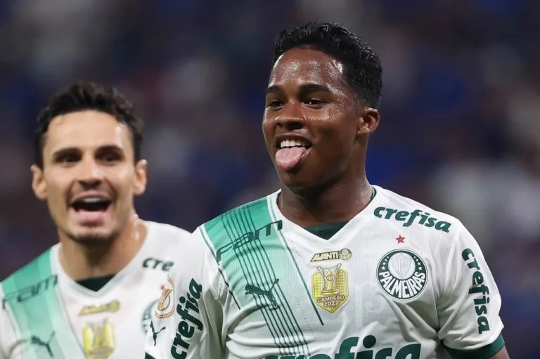 Casagrande exalta Endrick, do Palmeiras, e manda recado: “A 9 é dele”