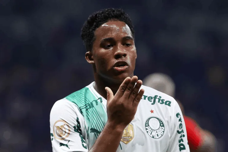 Endrick, do Palmeiras, ignora Messi e elege o melhor entre Cristiano Ronaldo e Fenômeno