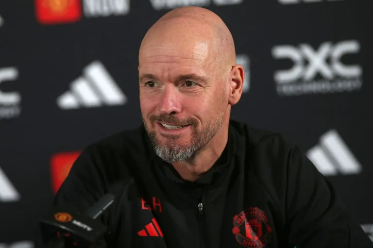 Ten Hag dispara após eliminação do Manchester United: “Temos que aprender”