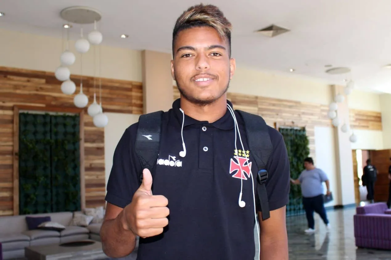 Alvo do Flamengo, Evander “ignorou” rivais do Vasco ao projetar futuro em 2019