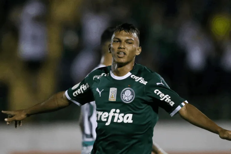 Ex-Palmeiras, Gabriel Veron entra na mira de dupla do Brasileirão