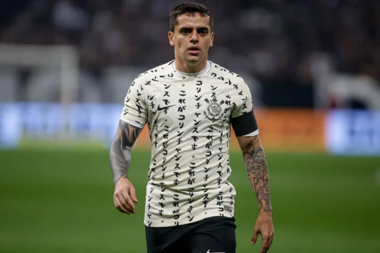 Fagner, do Corinthians, se revolta e dispara contra jornalista: “Nunca te fiz nada”