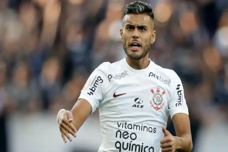Corinthians pede novo jogador do Flamengo para enviar Fausto Vera, diz Samir Carvalho