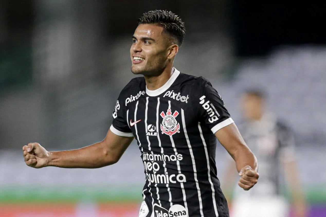 Corinthians aguarda lista do Flamengo para ceder Fausto Vera em troca