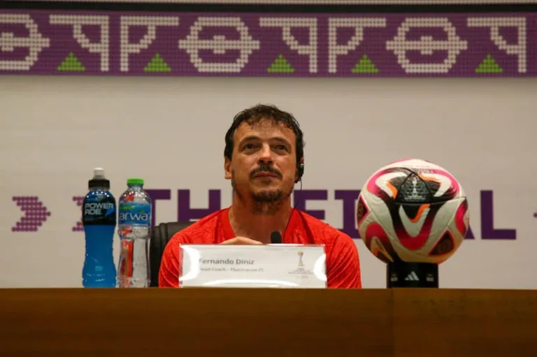 Diniz lamenta derrota do Fluminense e pondera: “Perdemos para um grande time”