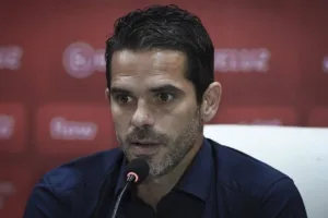 Saiba o que atrapalha negociação entre Cruzeiro e Fernando Gago