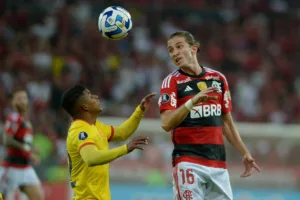 Esposa de Filipe Luis, do Flamengo, se pronuncia em resposta ao anúncio de aposentadoria: “Privilégio”