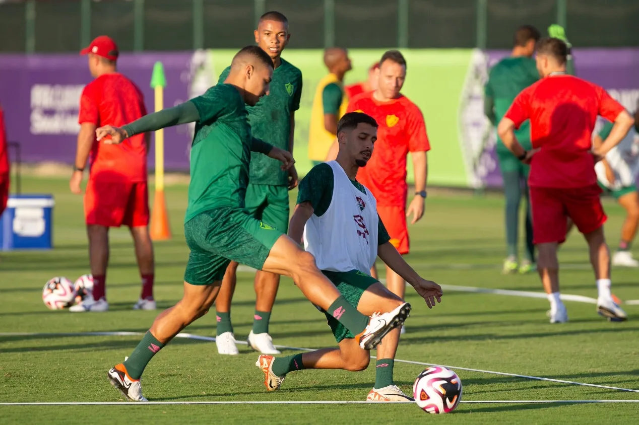 Fluminense tem boa notícia em primeiro treino para a estreia no Mundial de Clubes