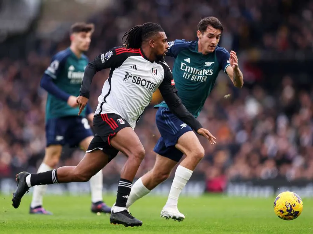 Arsenal leva virada e Fulham vence na Premier League 