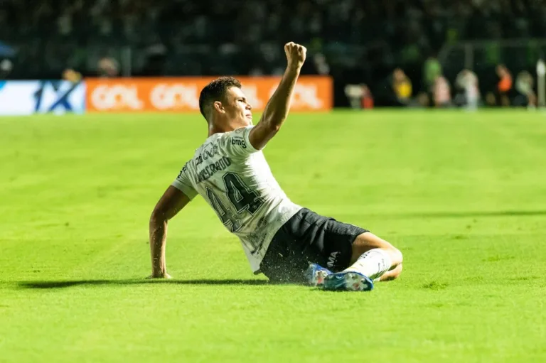 PSG: Luis Campos revela possível transferência bombástica de Gabriel Moscardo