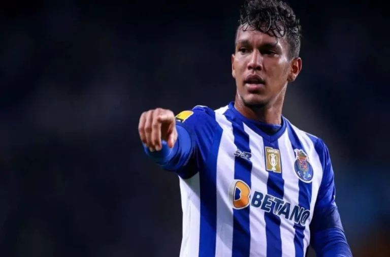 Cruzeiro anuncia contratação de Gabriel Veron, ex-Palmeiras