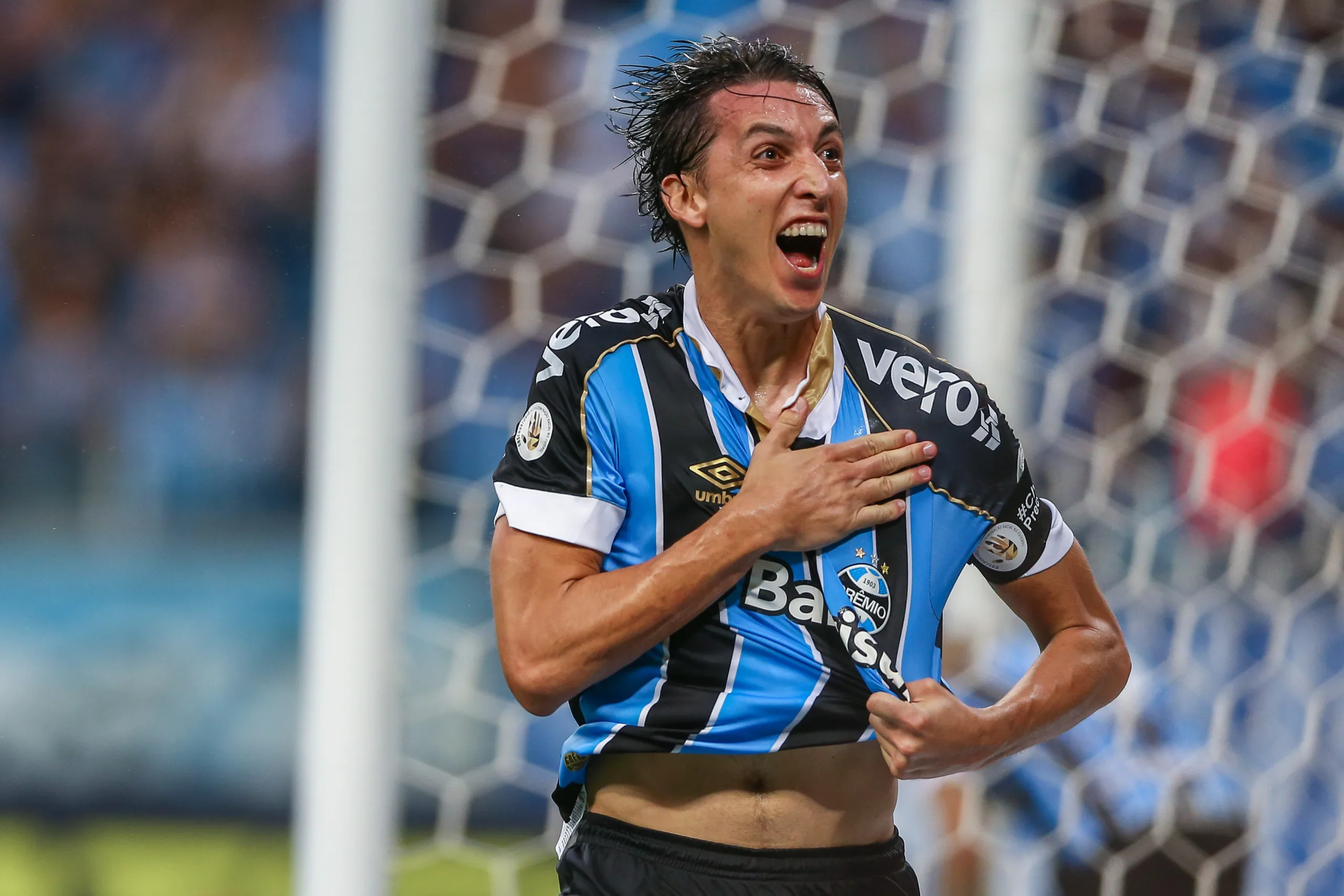 Em fim de contrato, Geromel diz aceitar diminuição salarial para seguir no Grêmio