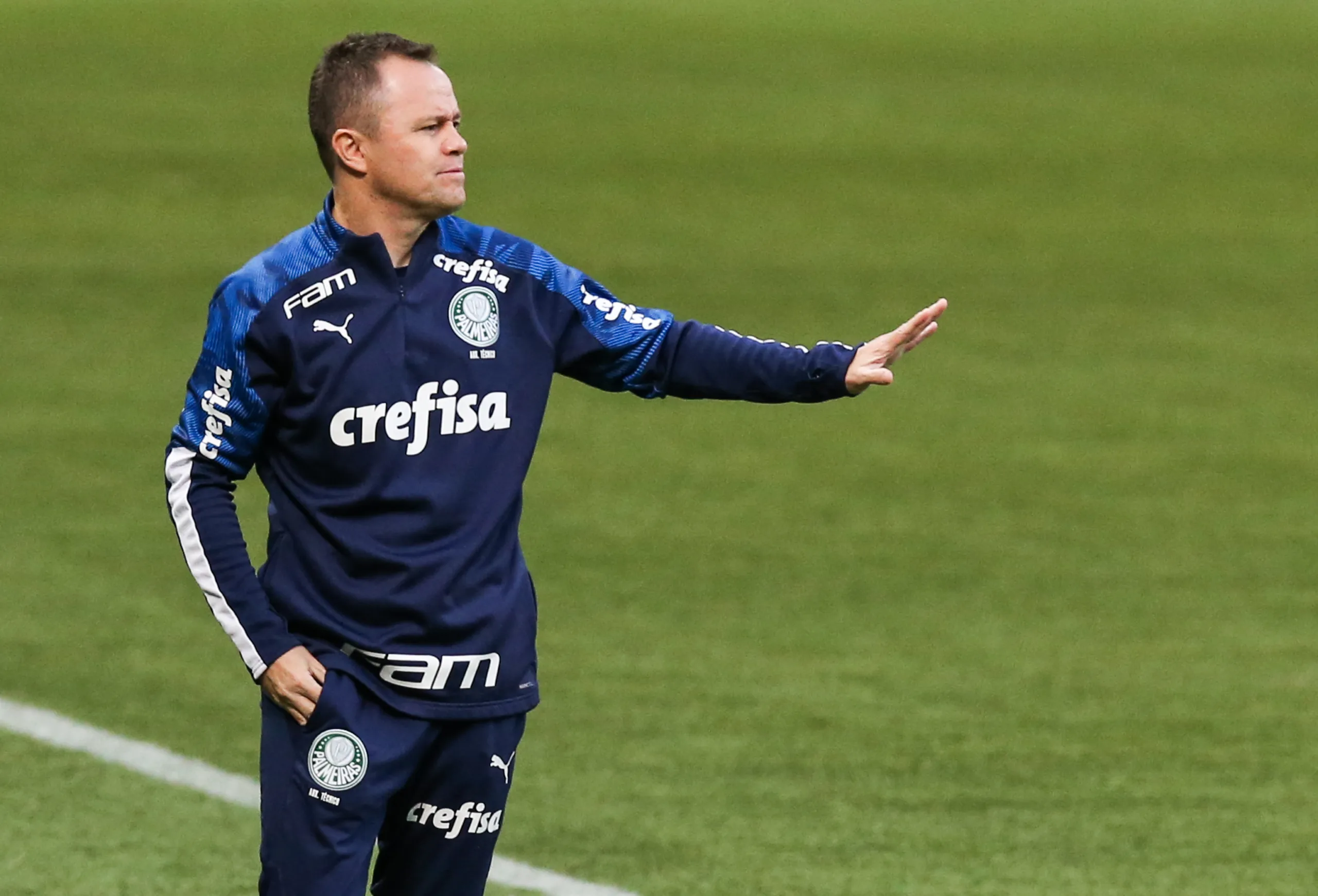 Auxiliar de Abel Ferreira toma decisão sobre deixar o Palmeiras