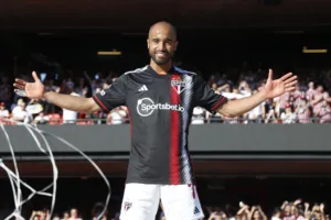 Flávio Prado palpita sobre futuro de Lucas no SPFC: “Depende”
