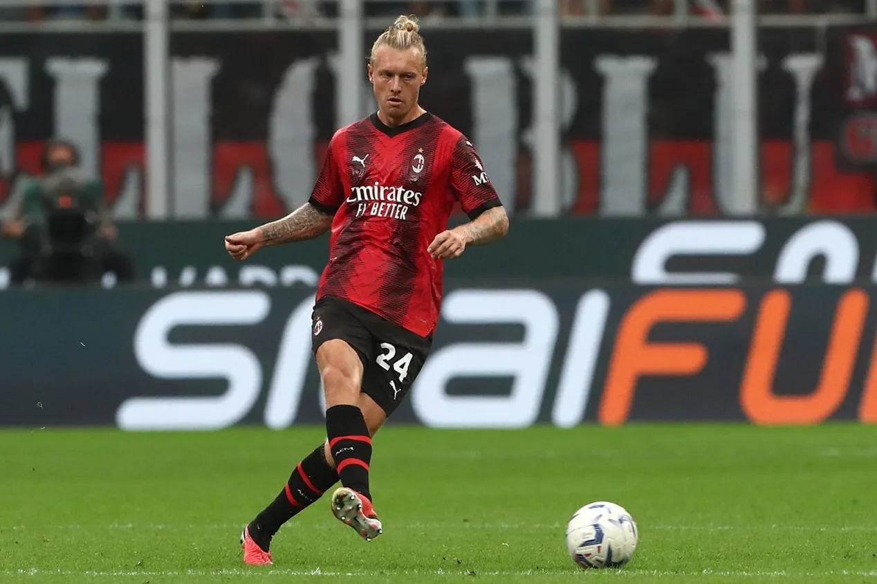 Simon Kjaer retorna ao Milan após dois meses