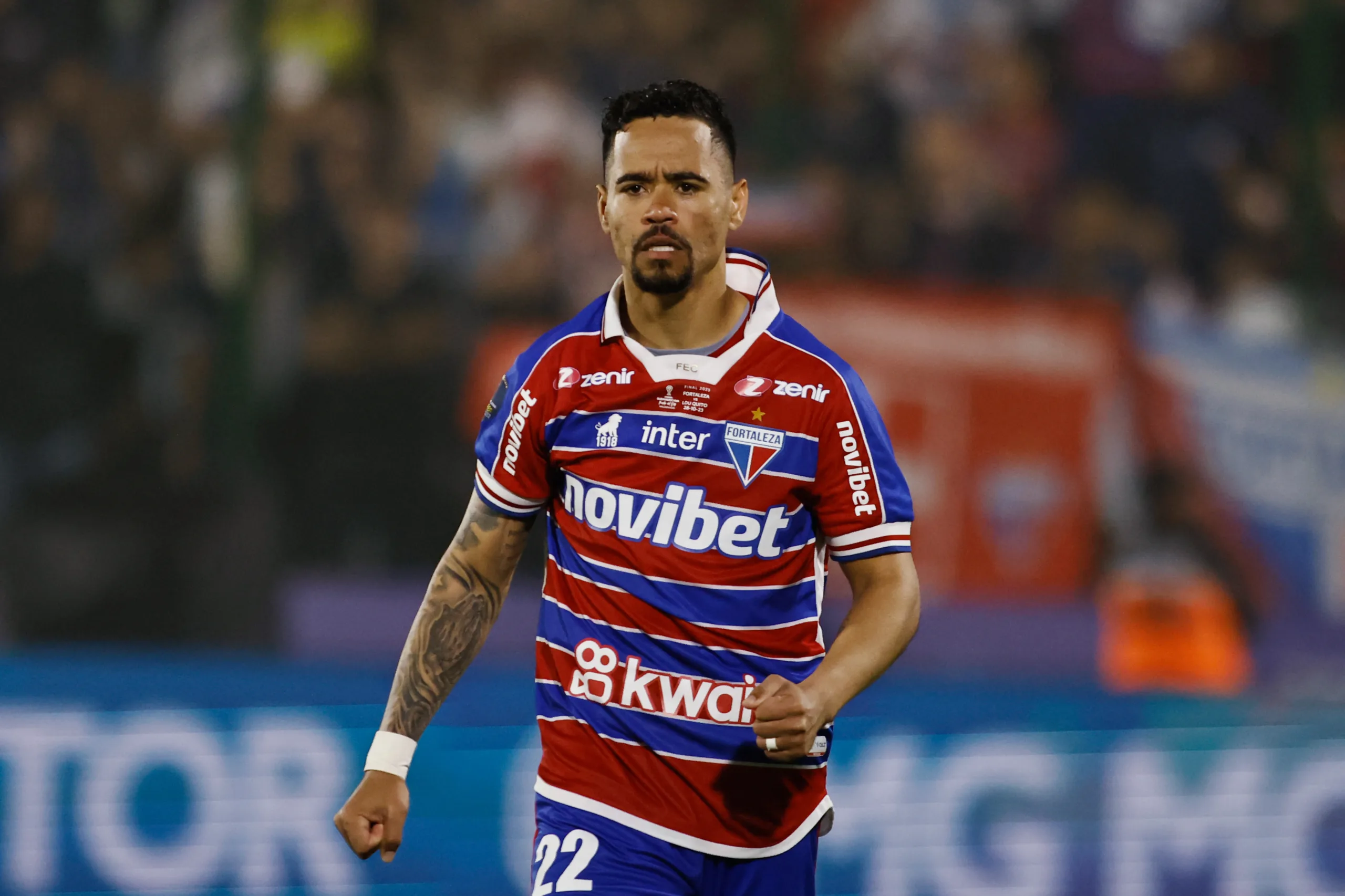 Fortaleza vence o rebaixado Goiás e conquista vaga na Sul-Americana 2024