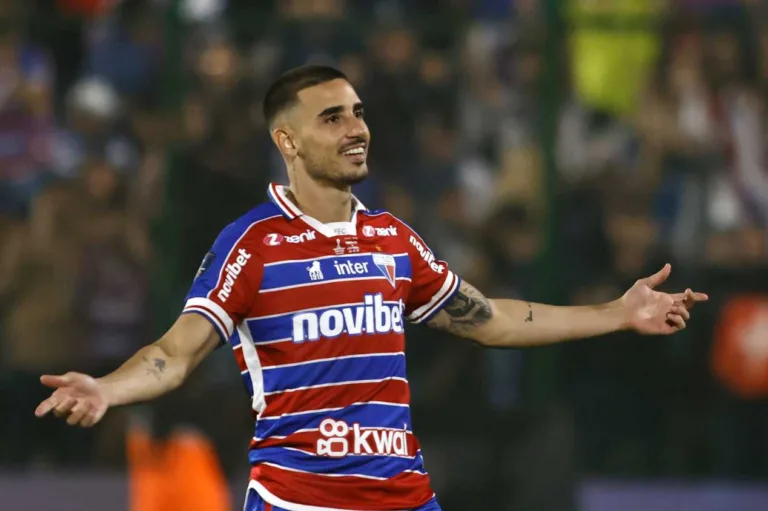 Mauro Cezar reage após Thiago Galhardo revelar ser torcedor do Flamengo