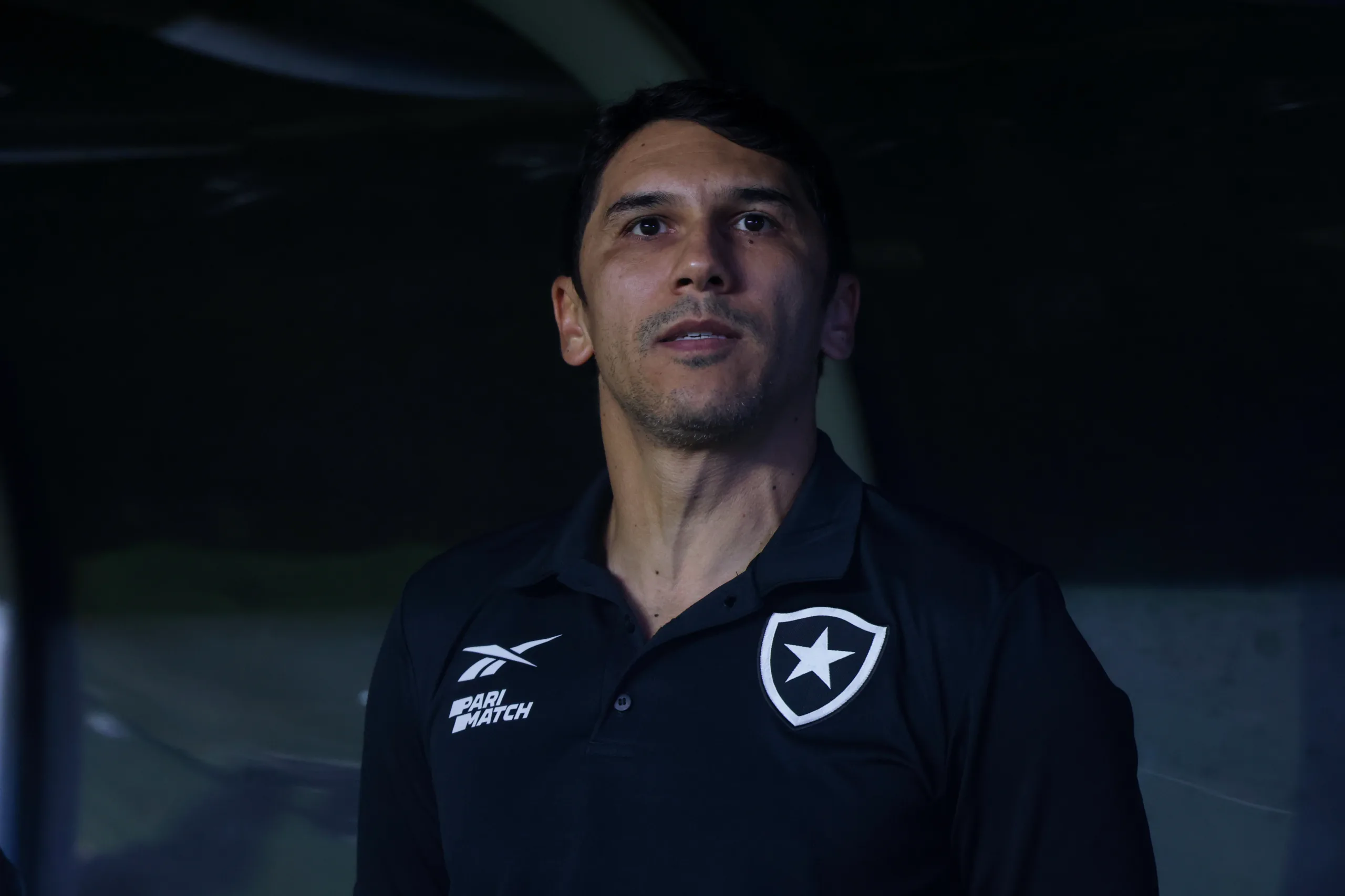 Lúcio Flávio quebra silêncio após demissão no Botafogo: “me senti injustiçado”