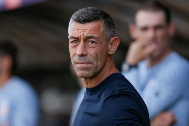 Red Bull Bragantino confirma renovação de Caixinha