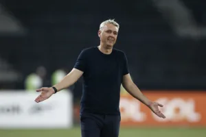 Botafogo divulga relacionados com baixas contra o Internacional; veja