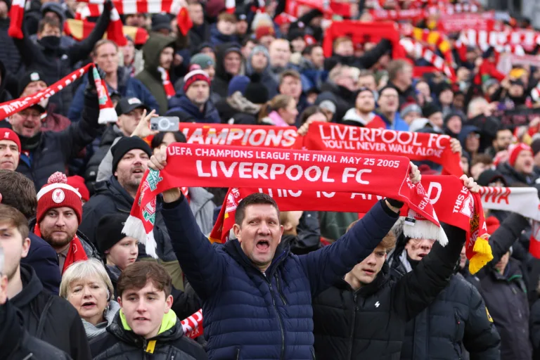 Liverpool não perdoa e conquista vantagem sobre o Sheffield United; assista ao gol