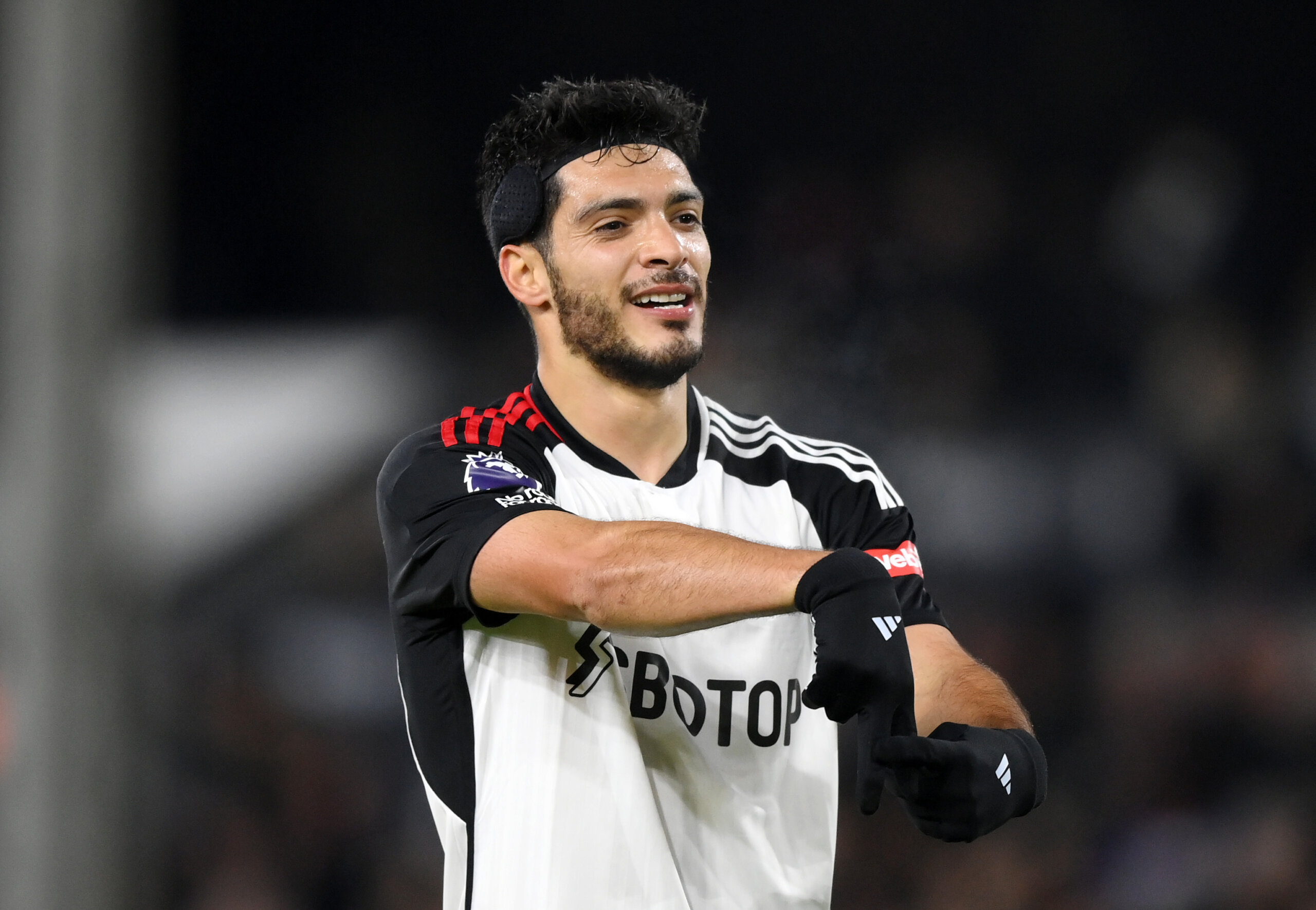 Com foco no ataque, Fulham marca dois contra o Nottingham Forest; veja