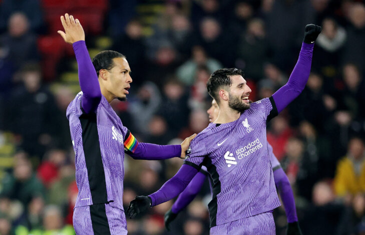 Liverpool supera o Sheffield e assume a segunda colocação na Premier League Liverpool supera o Sheffield e assume a segunda colocação na Premier League