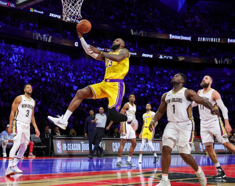 Com um show de LeBron, Lakers superam Pelicans e avançam à final da Copa da NBA