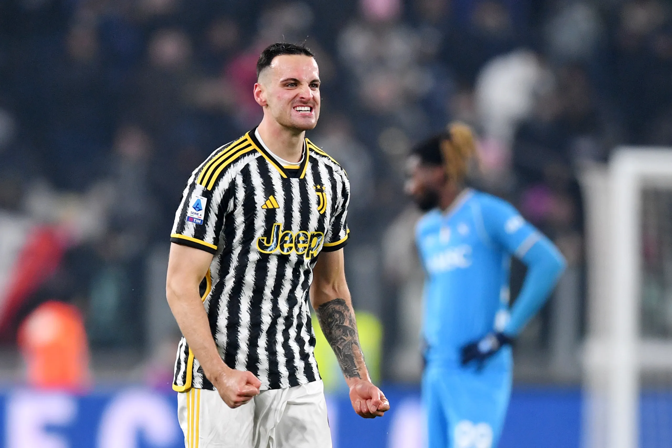 Juventus inaugura o marcador após falha na defesa do Napoli; veja