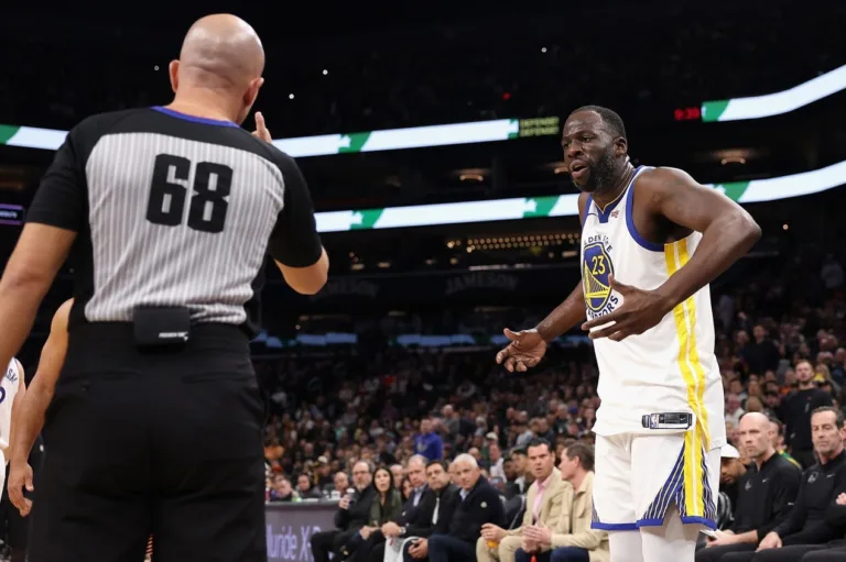 Após agressão, NBA suspende Draymond Green de forma indefinida