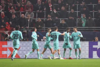 Barcelona buscou o empate contra o Royal Antwerp