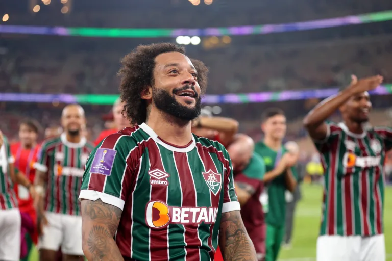 Marcelo exalta mescla entre jovens e ‘quarentões’: “Quem ganha é o Fluminense”