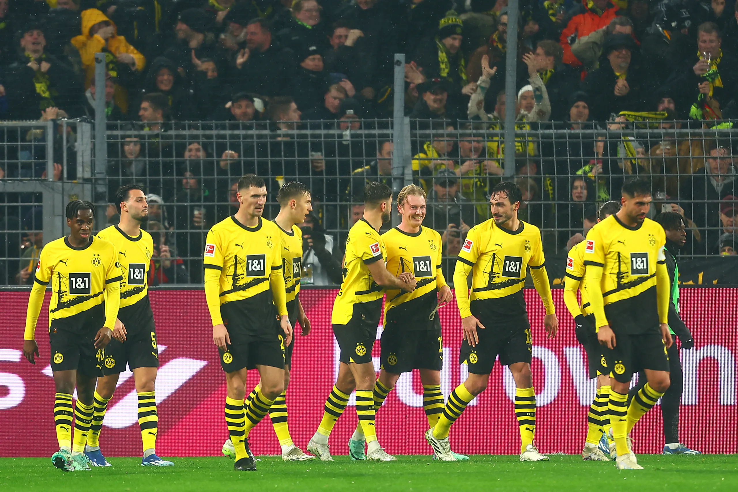 Borussia Dortmund abre o placar contra o Mainz 05 na Bundesliga; veja