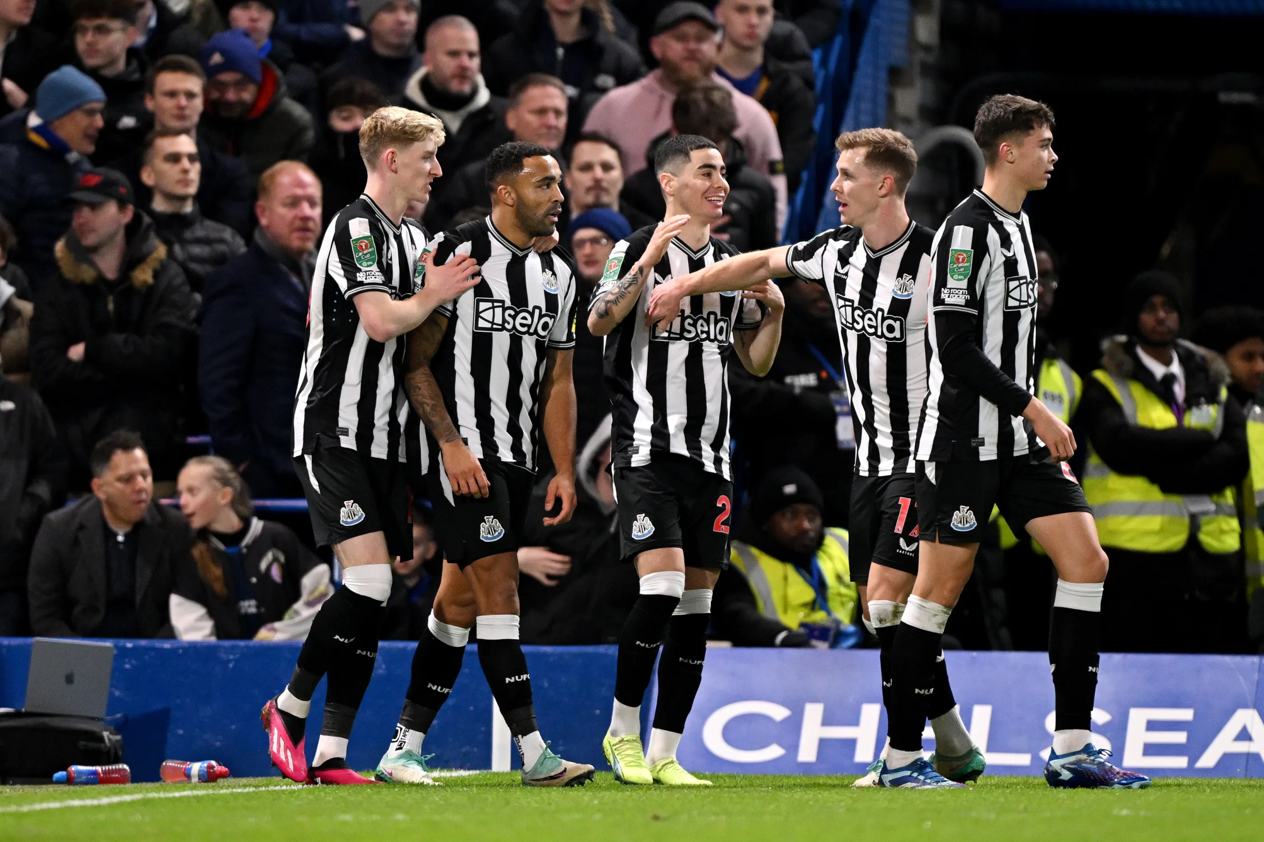 Newcastle domina e inaugura o marcador contra o Chelsea; assista ao gol