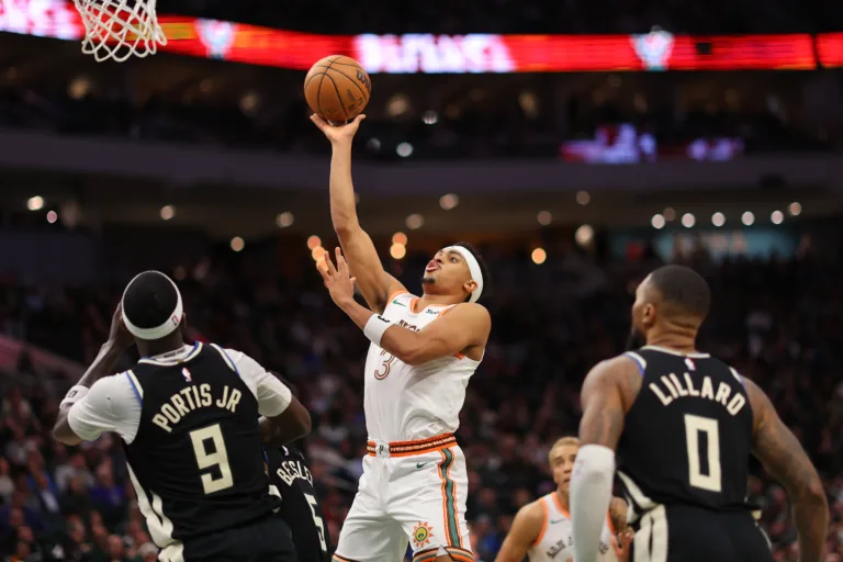 NBA: Bucks seguem em alto padrão e derrotam os Spurs