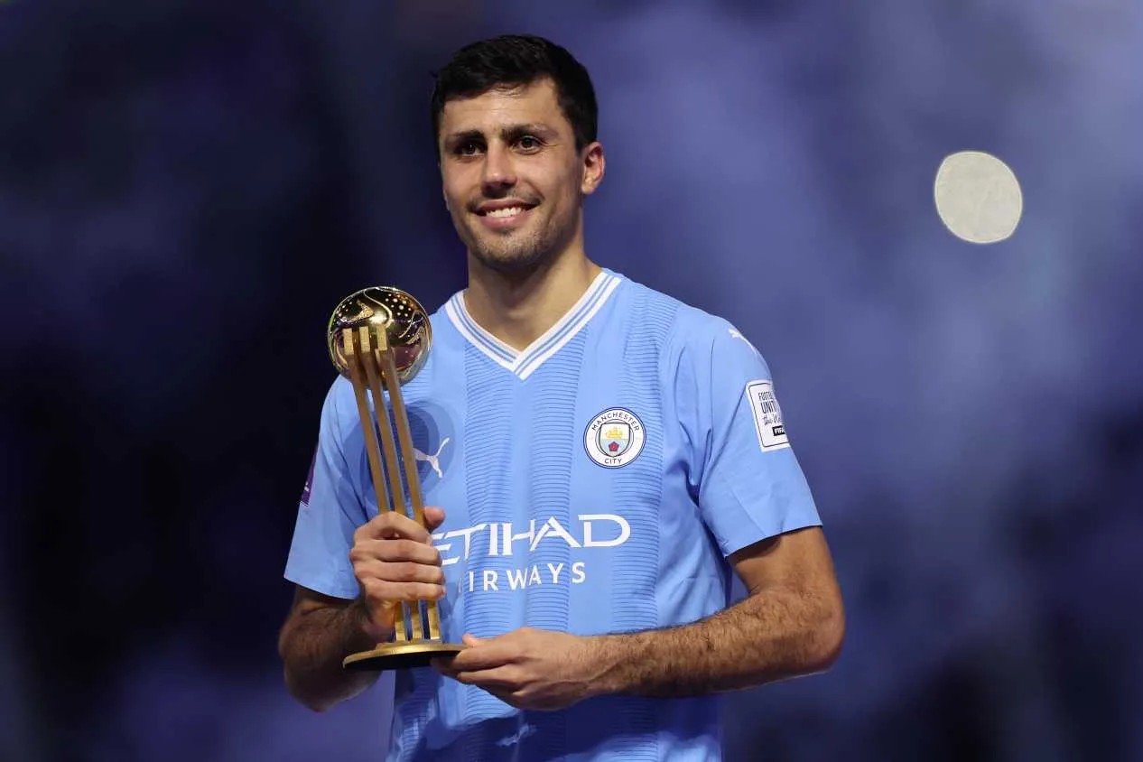 Mauro Cezar exalta destaque do Manchester City em jogo contra o Fluminense: “Bizarro”