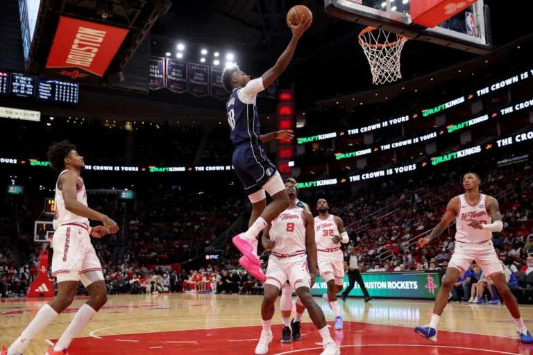 NBA: Rockets superam os Mavericks em clássico texano