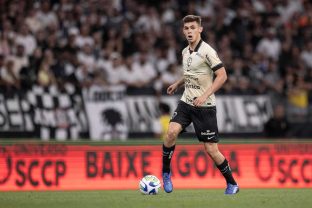 Gabriel Moscardo durante a partida entre Corinthians x Internacional realizada na Neo Química Arena, em São Paulo, SP. O jogo é válido pela 37ª rodada do Brasileirão 2023.(IMAGO/Fotoarena)